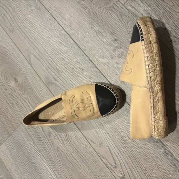 Chanel lambskin espadrilles size 35 - Picture 6 of 7